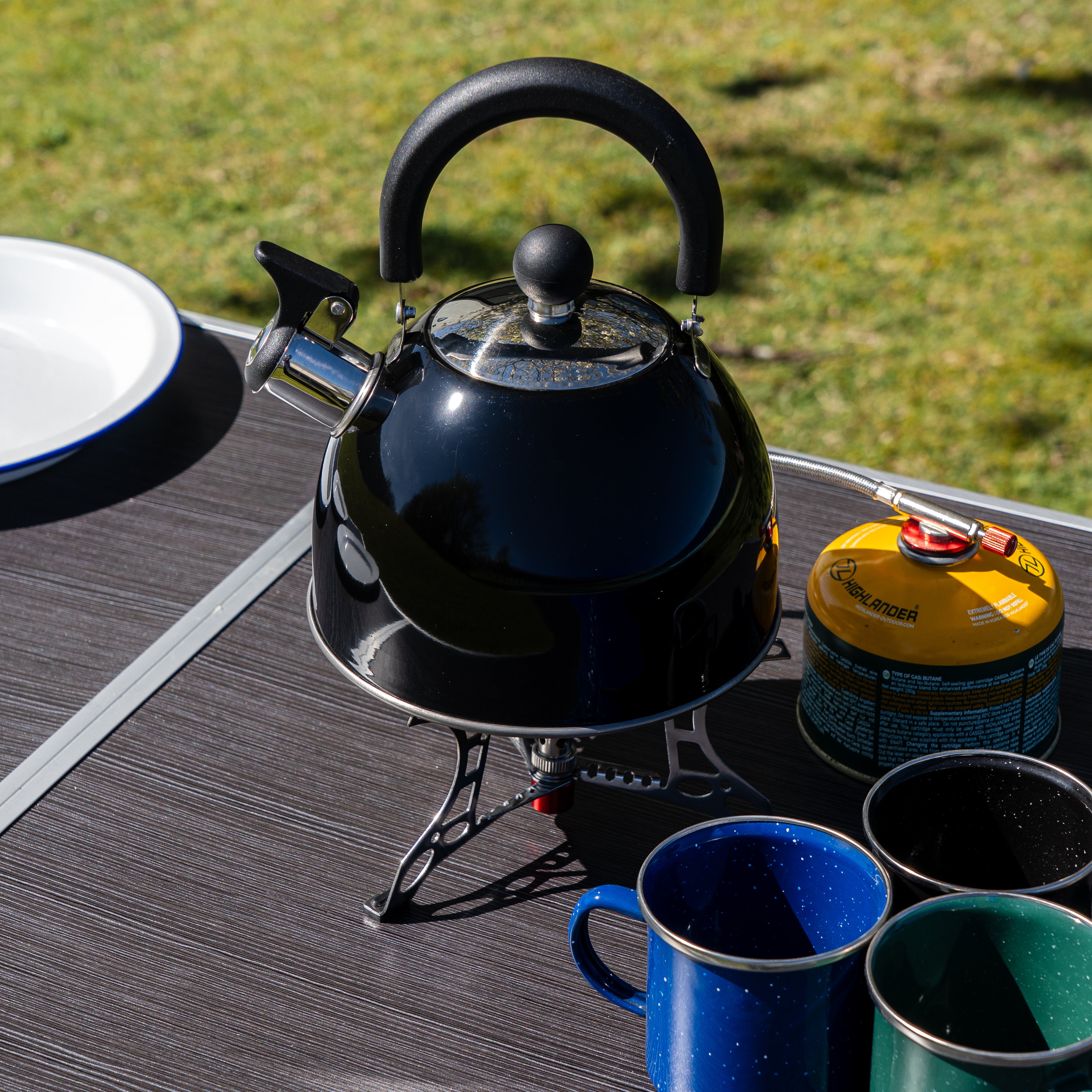 Highlander Cooking bouilloire sifflante 2L noire camping