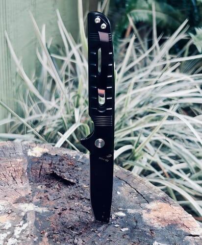 HX Dark Master Couteau Pliant D2 80 mm Titane Noir