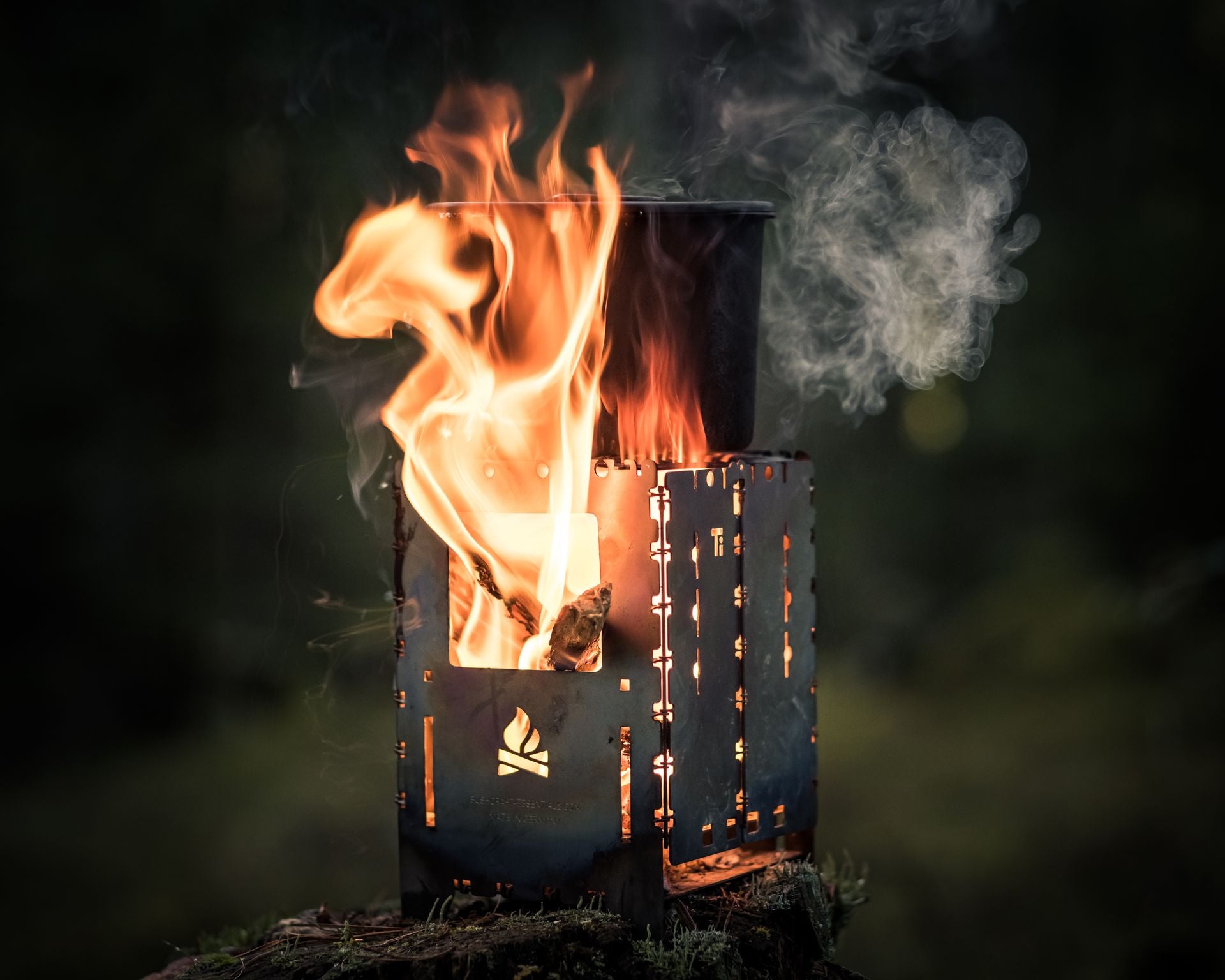 Bushcraft Essentials Bushbox XL réchaud bois titane groupe