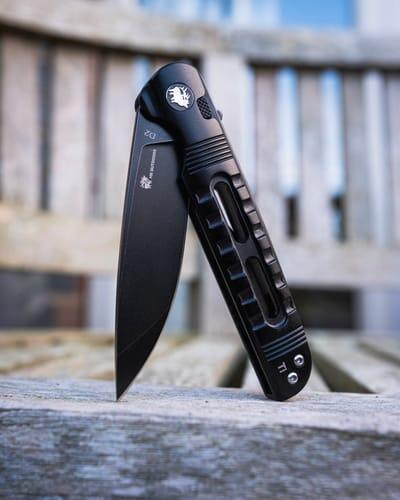HX Dark Master ZD-112B couteau pliant D2 noir G10 80 mm