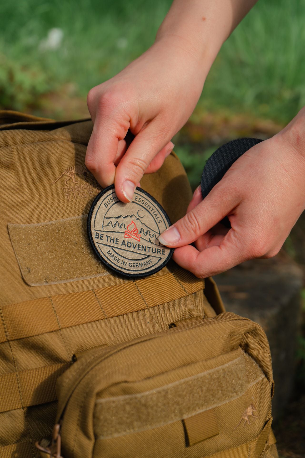 Bushcraft Essentials Patches BE THE ADVENTURE écusson velcro kaki