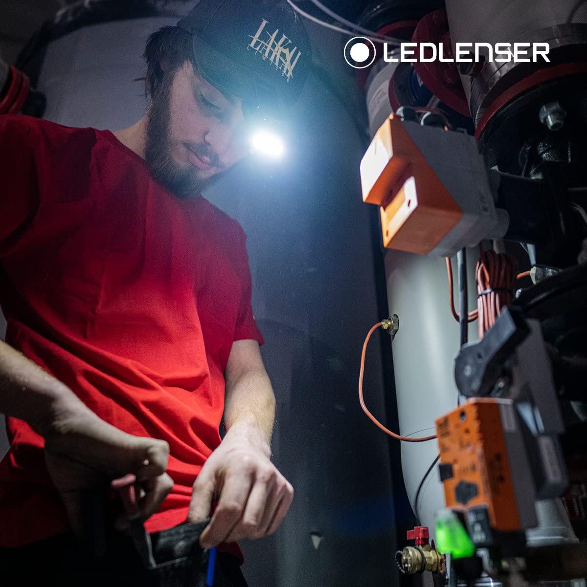 Ledlenser W1R Work lampe de travail 220 lm USB-C magnétique