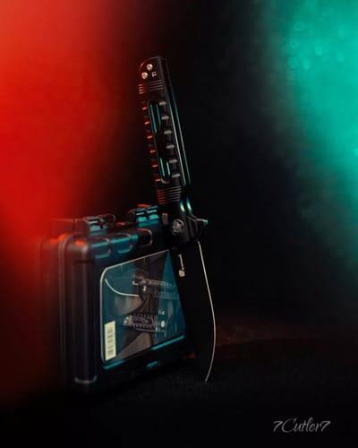 HX Dark Master Couteau Pliant D2 80 mm Titane Noir