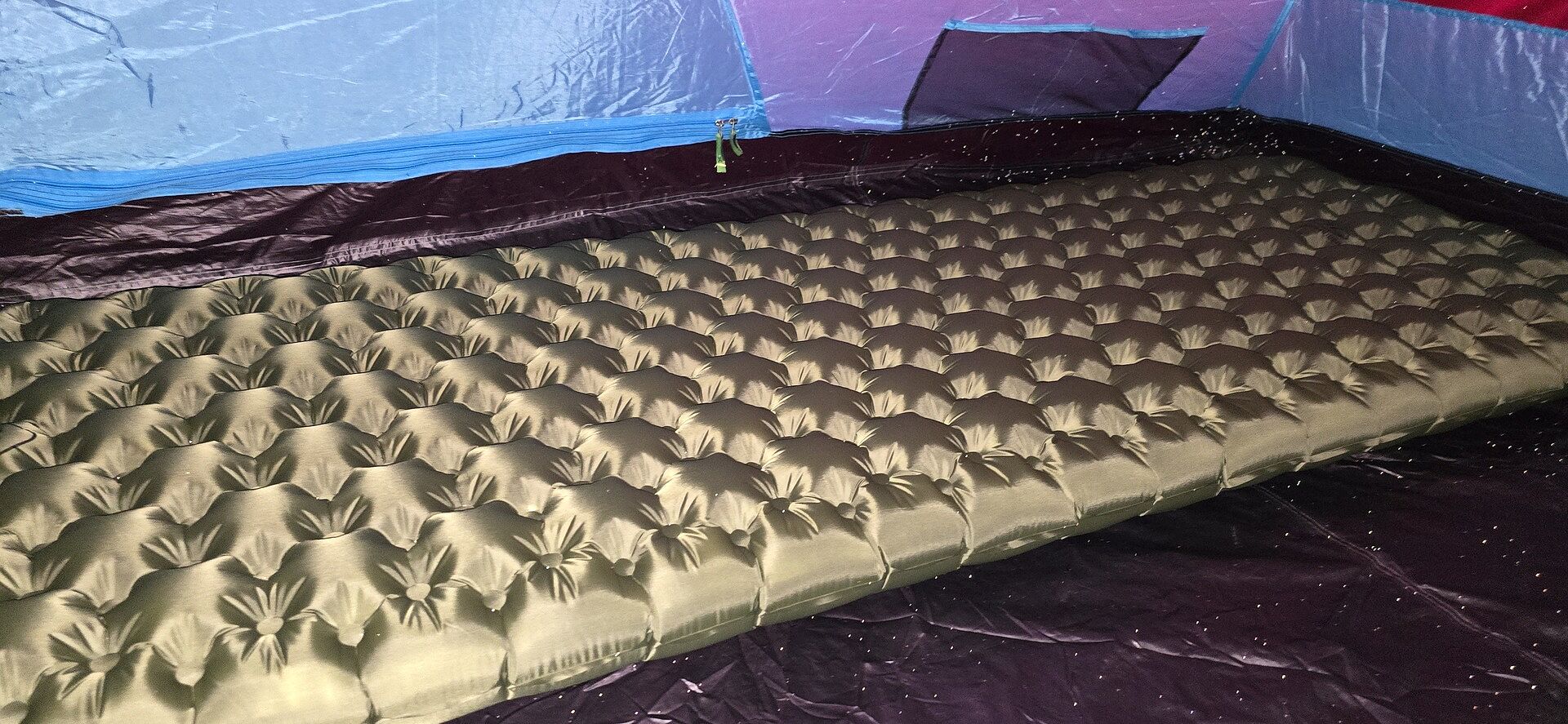 Highlander Nap-Pak Arctic R11 matelas bleu profond