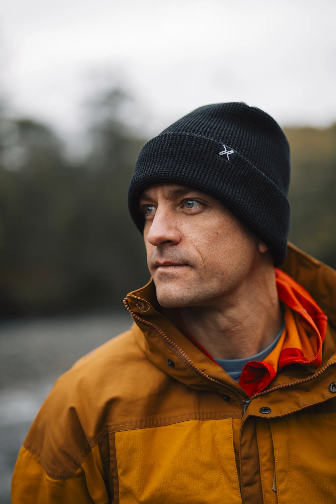 Terra Nova Urban Contour bonnet imperméable à revers