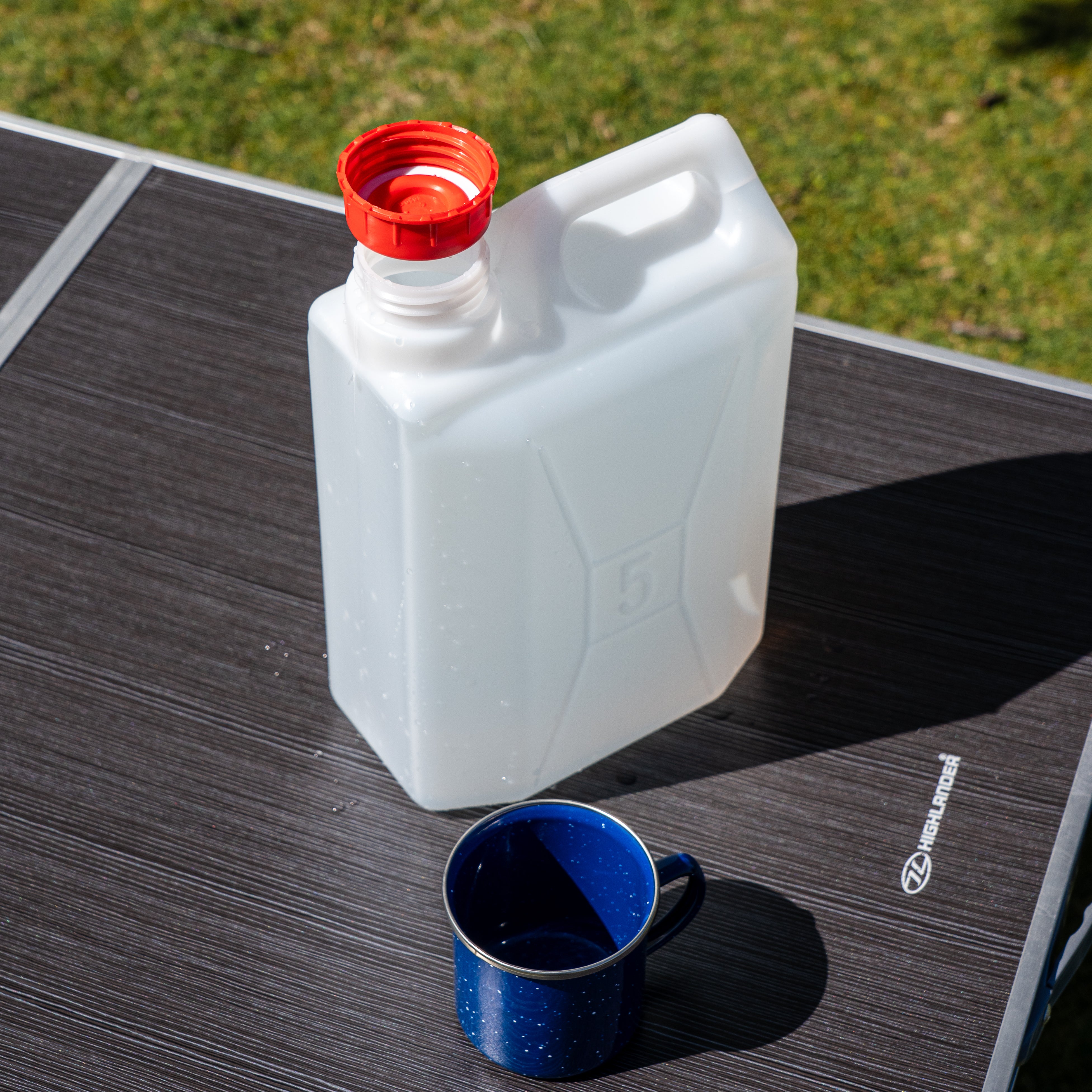 Highlander jerrican eau 5L bleu HDPE