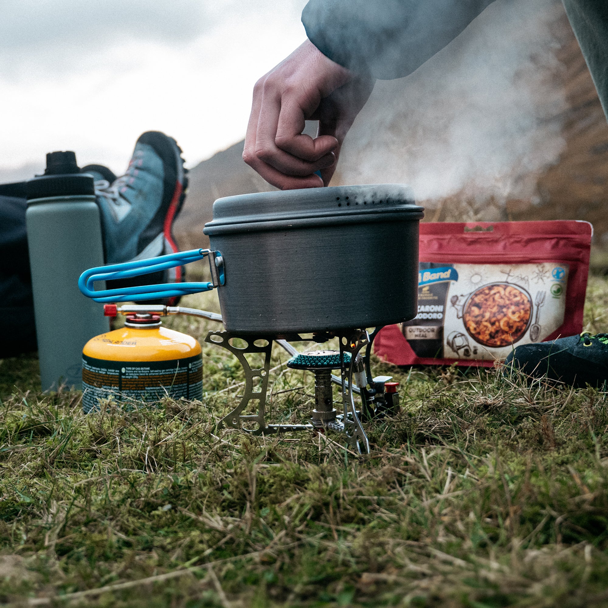 Highlander Triplex réchaud gaz camping compact 225g piezo