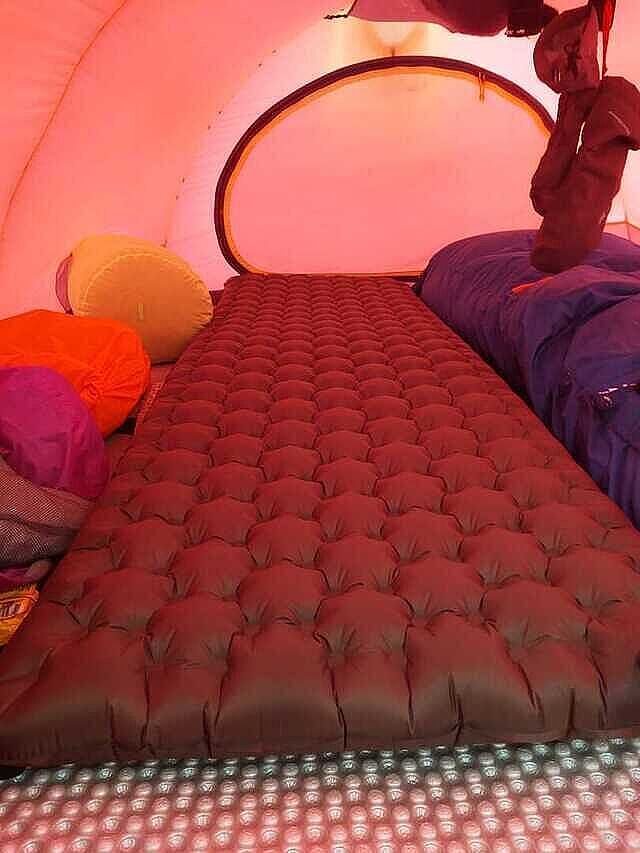Highlander Nap-Pak Arctic R11 matelas bleu profond