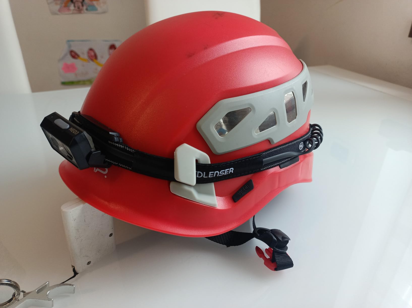 Ledlenser NEO3 lampe frontale noir 400 lm piles AAA