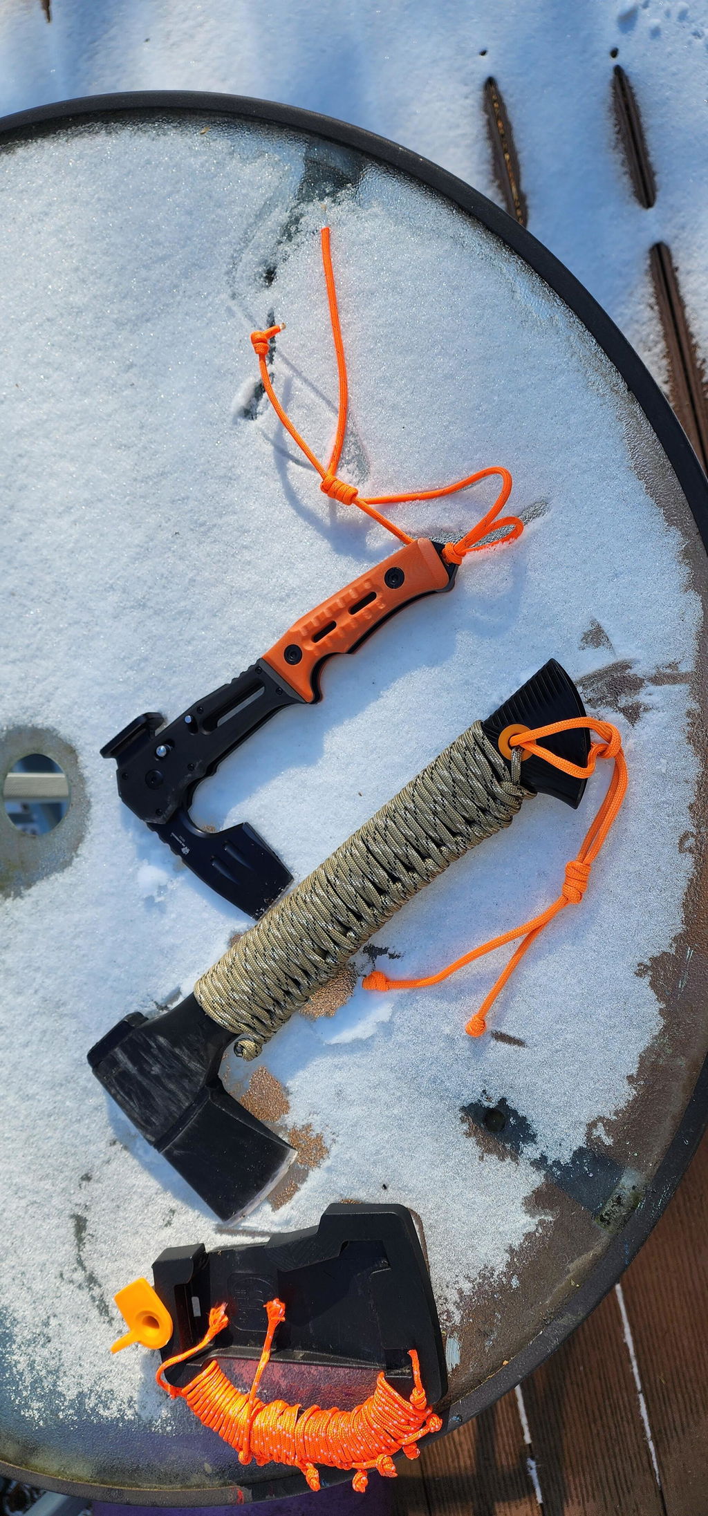 HX Camping Hatchet FALCILUX FT-19 hache pliante manche noir DC53