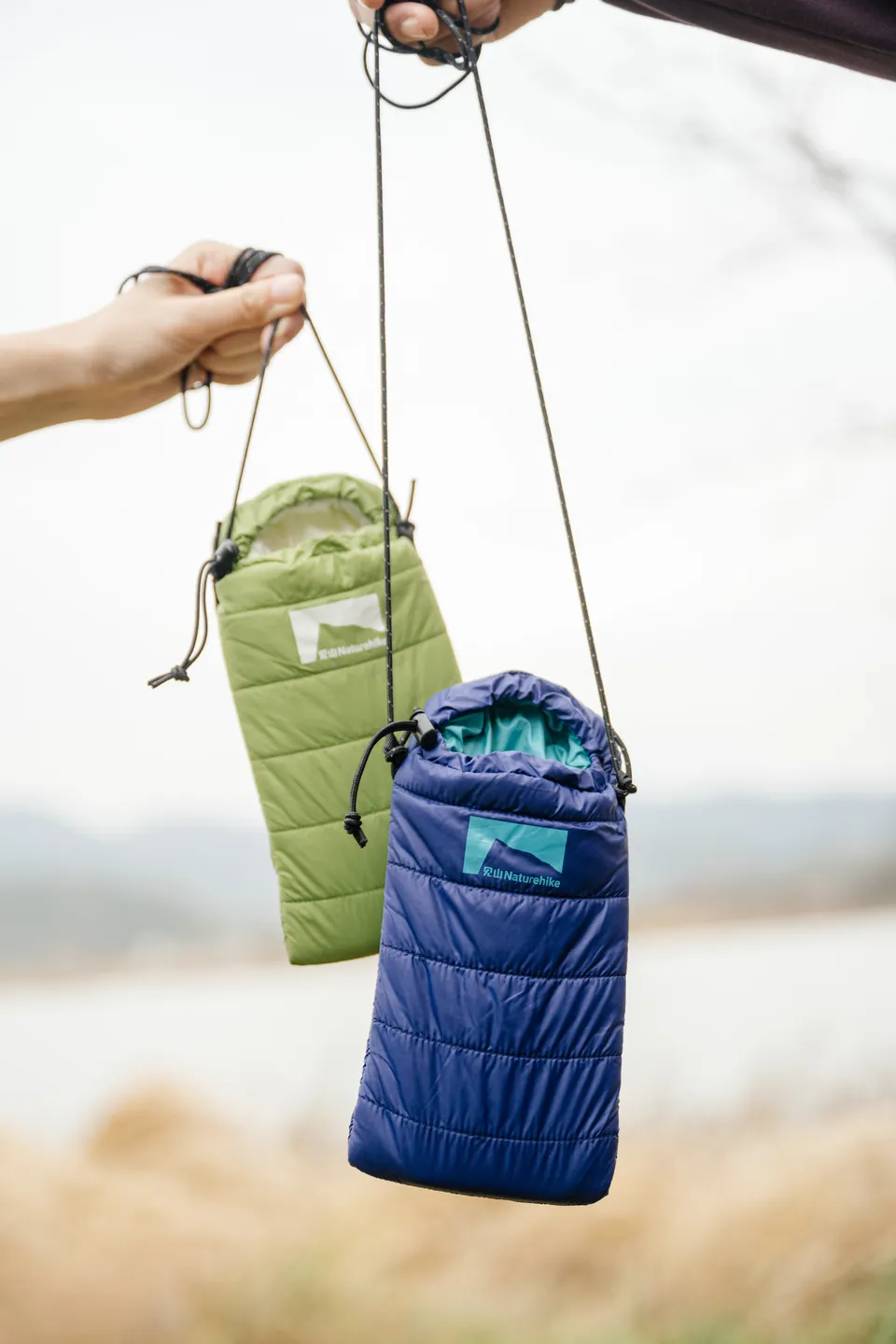 Naturehike pochette isolation téléphone verte camping