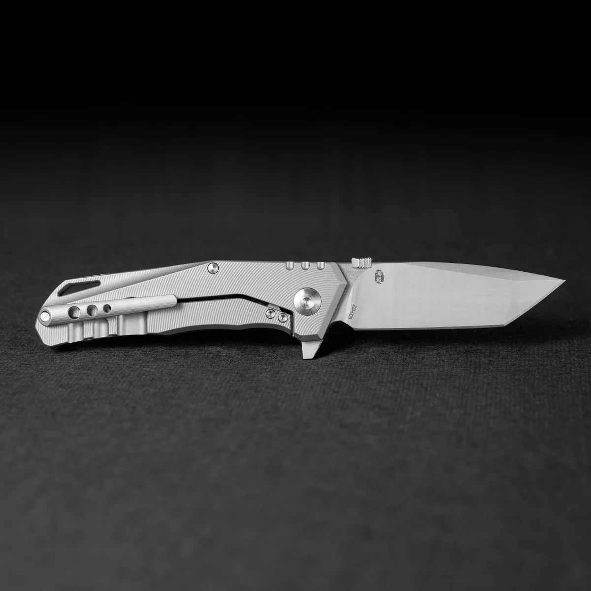 HX Cobra ZD-005 couteau pliant VG10 carbone 70 mm