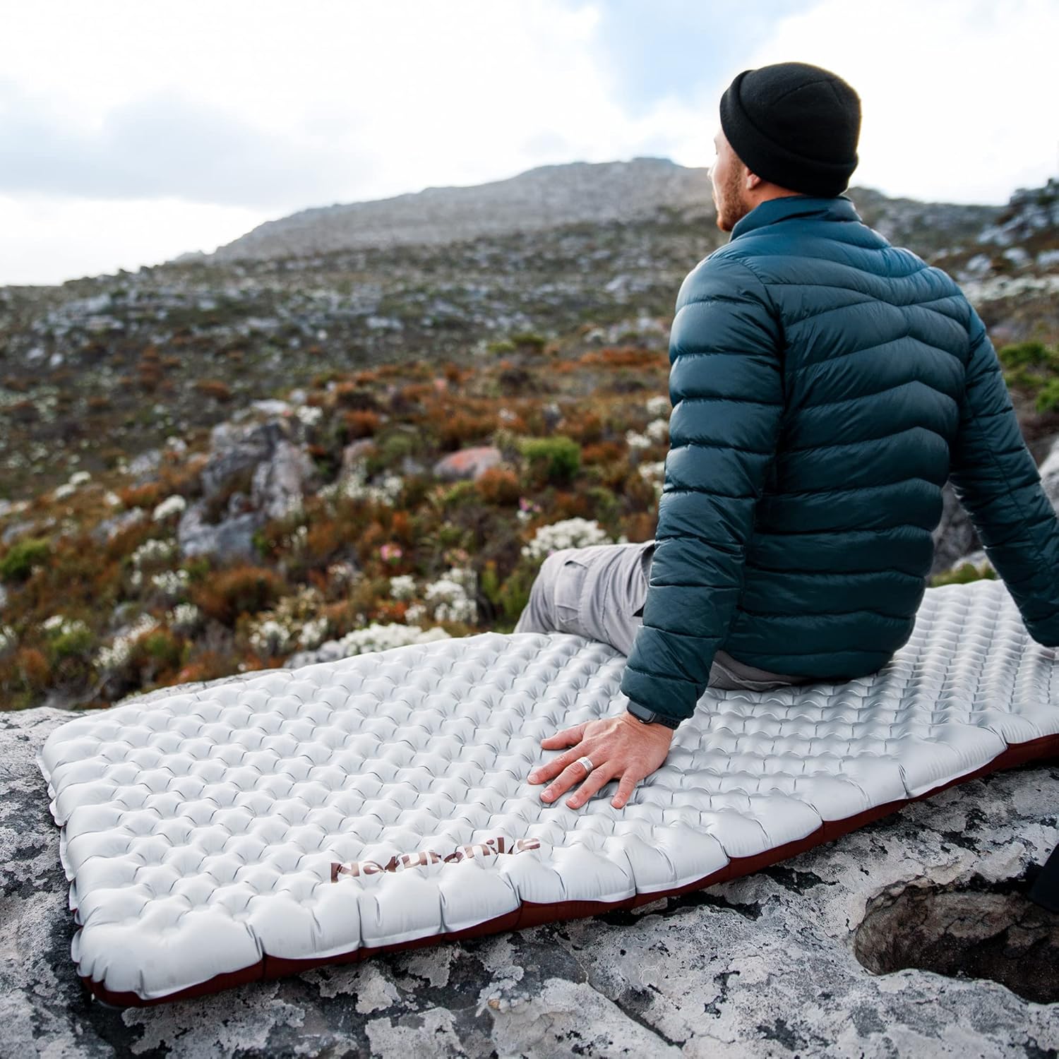 Naturehike TuYe R5.8 Matelas Gonflable Gris 183x58 Momie
