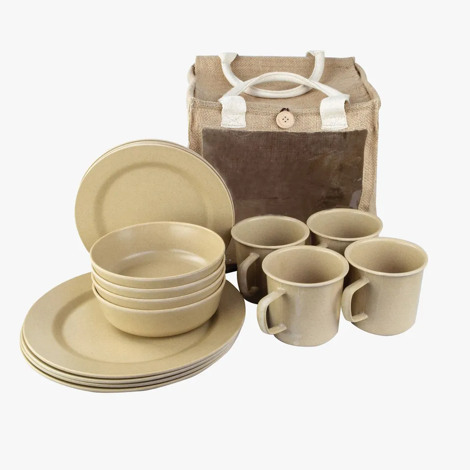 Highlander Camping set pique-nique 16 pièces bambou éco