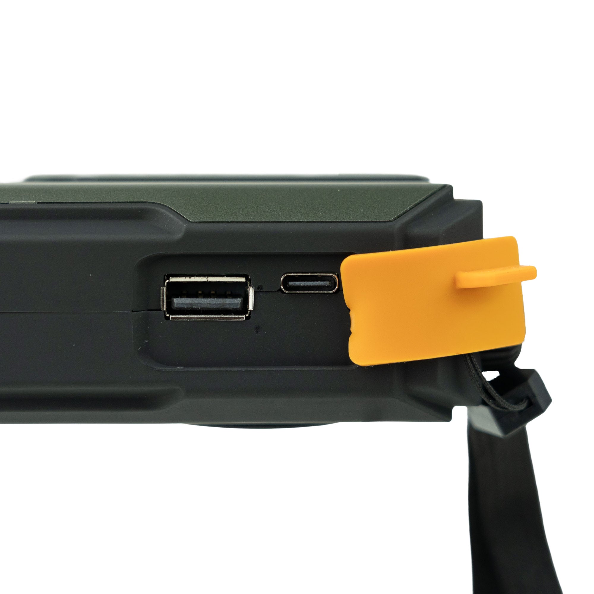 Highlander Survival Hub kit survie radio lampe powerbank olive