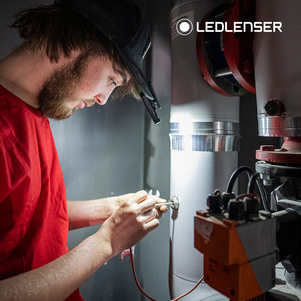 Ledlenser W1R Work lampe de travail 220 lm USB-C magnétique