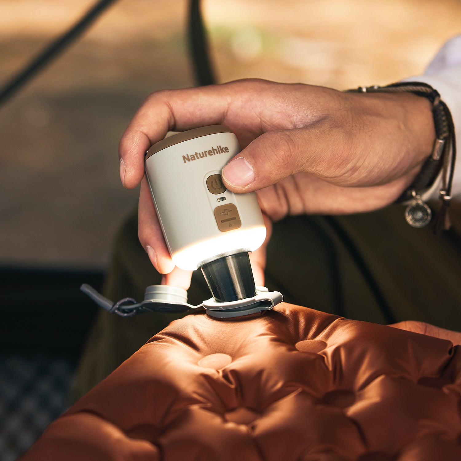 Naturehike mini pompe à air Gris Avoine lampe 1600 mAh